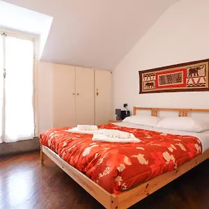 angelas-apartment-duomo.italymilanhotels.net/